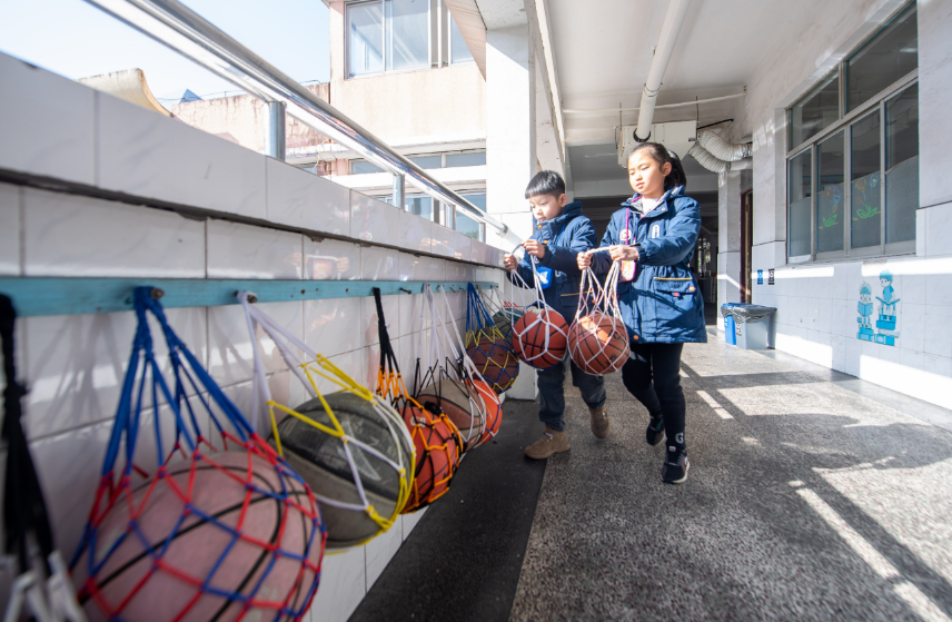 1219-篮球3.png 1219-篮球3.png