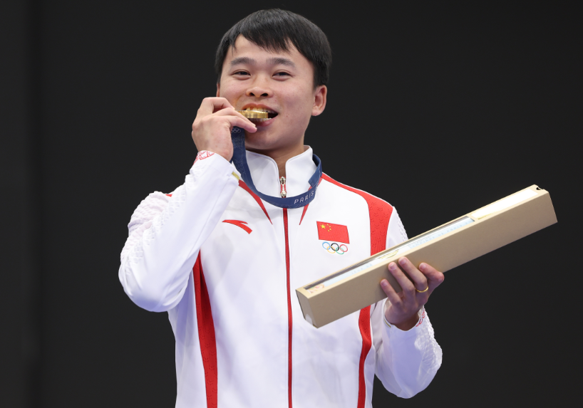 气手枪谢瑜.png