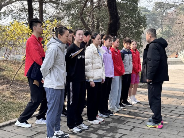 国羽.jpg 国羽.jpg