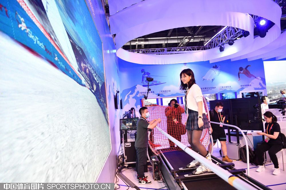 W_34453912_20090616_by.jpg W_34453912_20090616_by.jpg