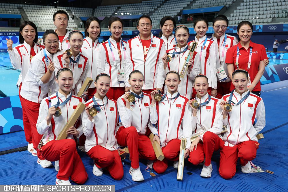 冯雨花游.jpg 冯雨花游.jpg