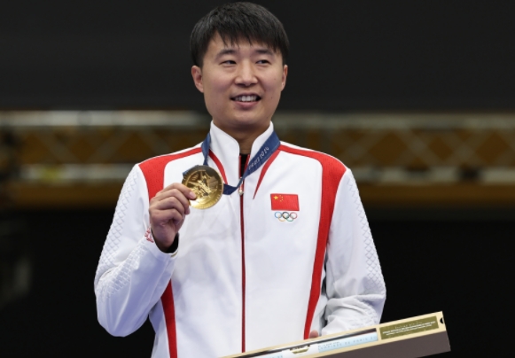 李越宏.jpg 李越宏.jpg